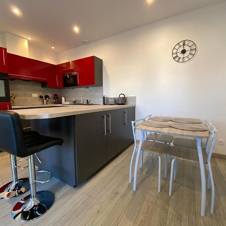 Jolie Maison, Jardin Et Parking Desertines  Экстерьер фото