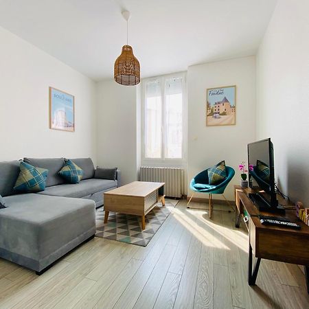 Jolie Maison, Jardin Et Parking Desertines  Экстерьер фото