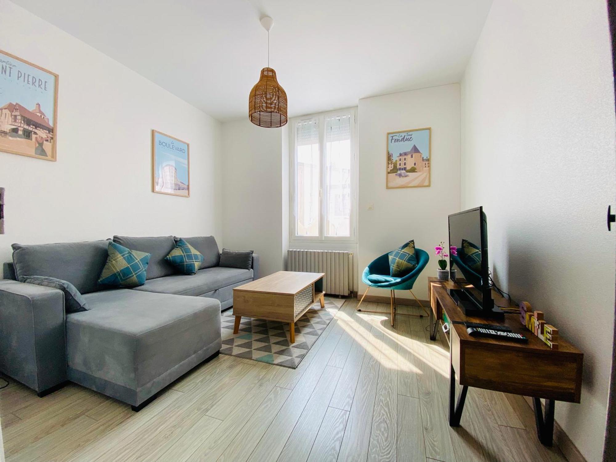Jolie Maison, Jardin Et Parking Desertines  Экстерьер фото
